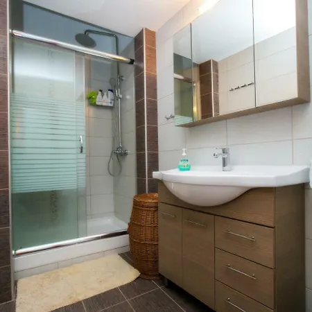 Apartmán Kallisti *